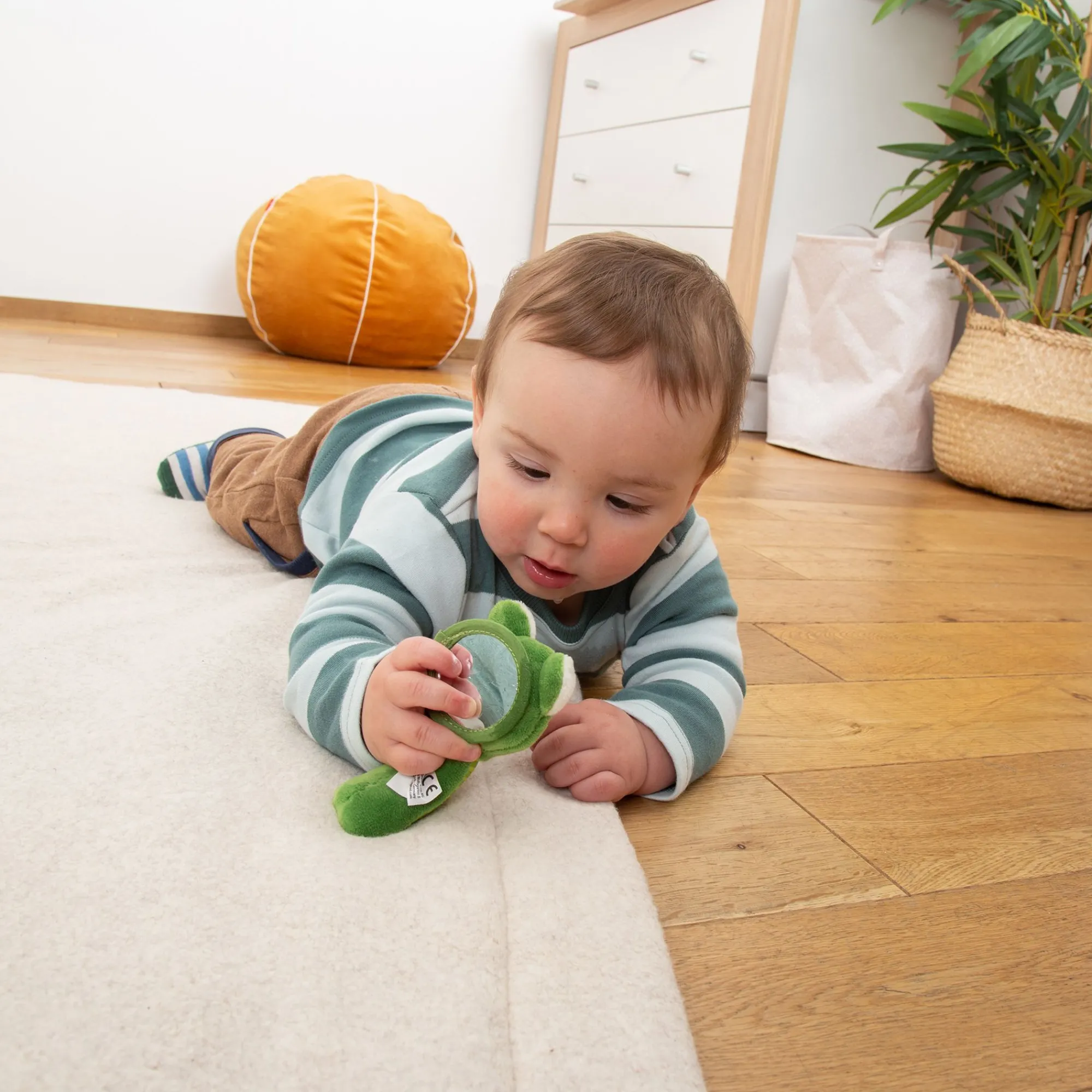 Sigikid Babyspielzeug|Baby Greifling Frosch Mit Spiegel, Red Stars